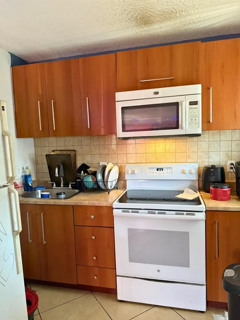 101-105 SE 26 Street Fort Lauderdale FL 33316