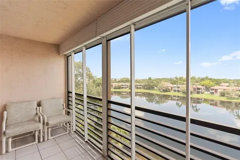 900 Colony Point Circle Pembroke Pines FL 33026