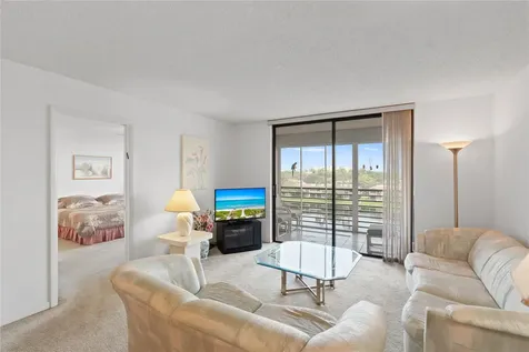 900 Colony Point Circle Pembroke Pines FL 33026