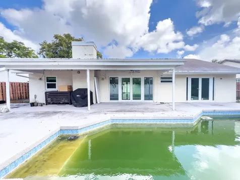 5449 NW 56th Court Tamarac FL 33319