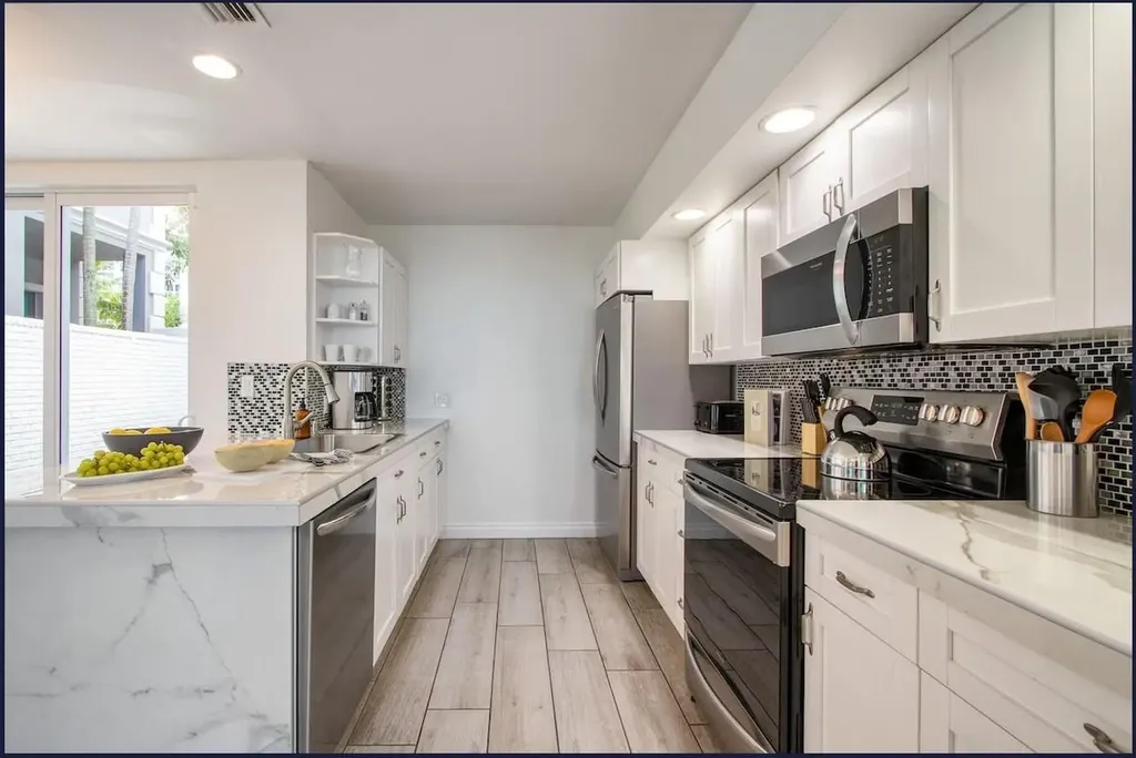 3350 NE 14th Court Fort Lauderdale FL 33304