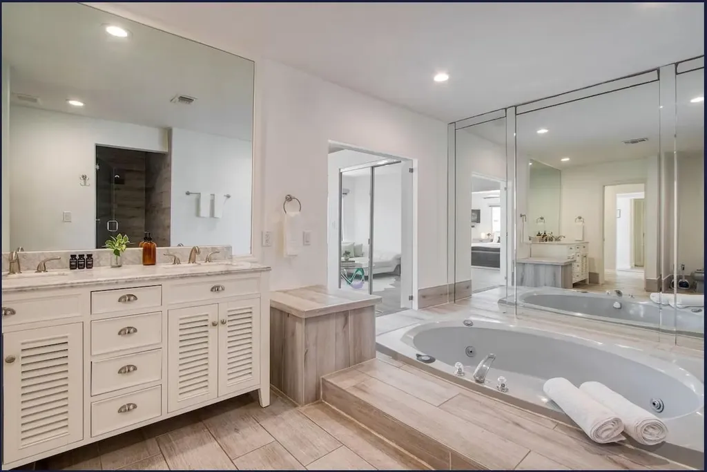 3350 NE 14th Court Fort Lauderdale FL 33304