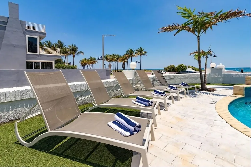 3350 NE 14th Court Fort Lauderdale FL 33304