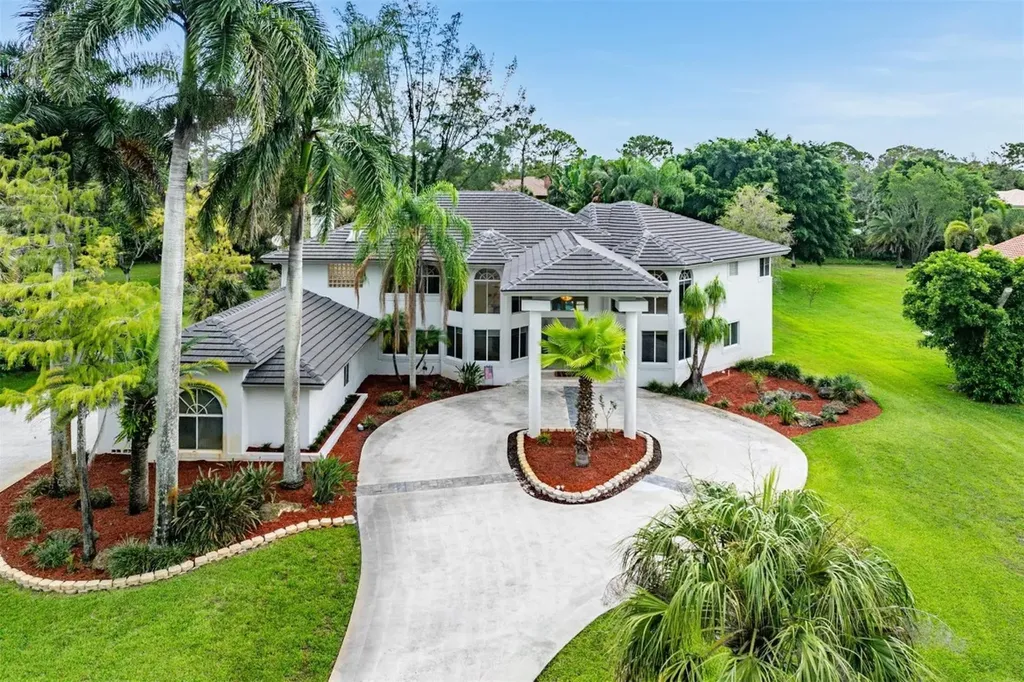 6922 NW 63rd Way Parkland FL 33067