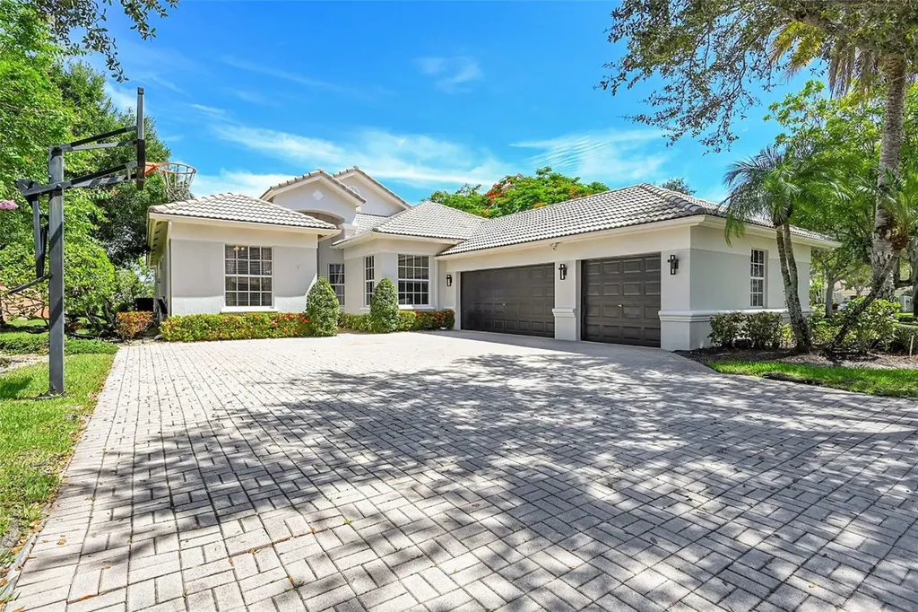 11163 NW 69th Place Parkland FL 33076