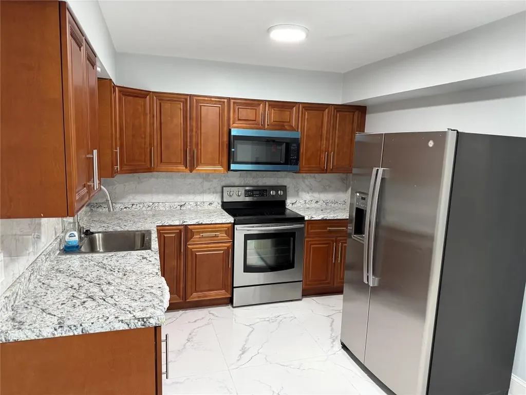 3809 NW 78th Terrace Coral Springs FL 33065