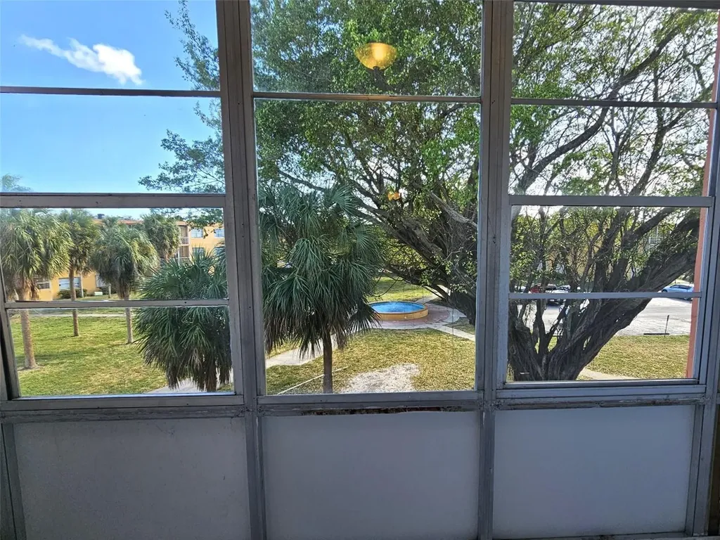 4334 NW 9th Avenue Deerfield Beach FL 33064
