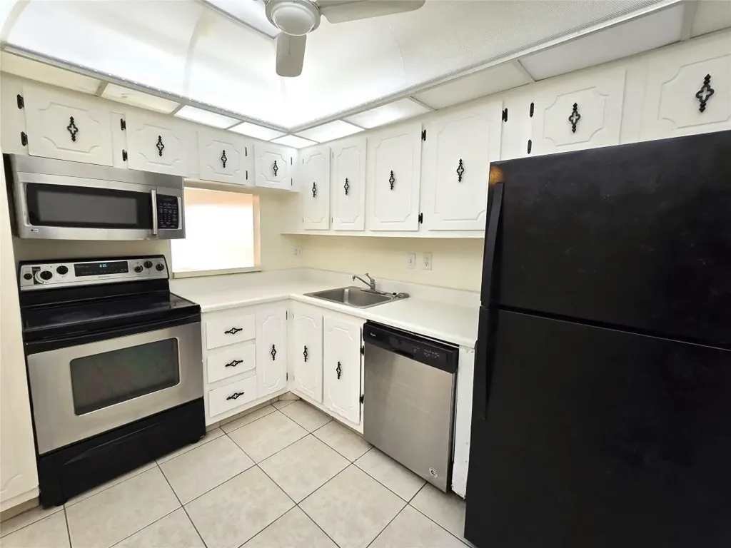 4334 NW 9th Avenue Deerfield Beach FL 33064
