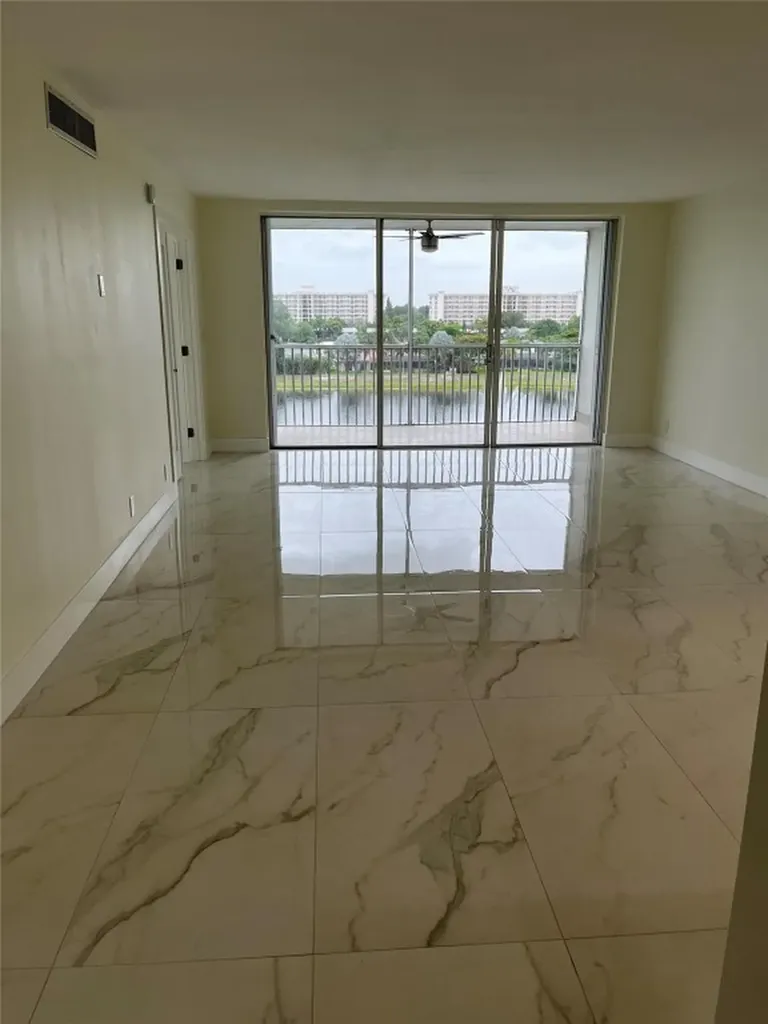 3150 N Course Lane Pompano Beach FL 33069