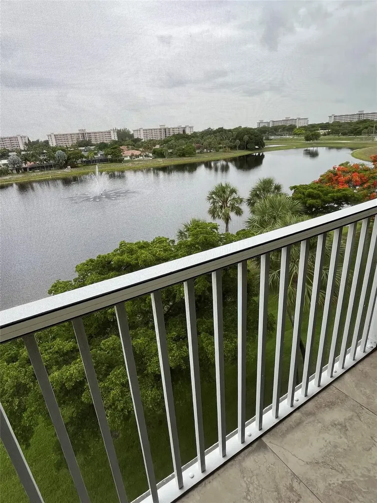 3150 N Course Lane Pompano Beach FL 33069