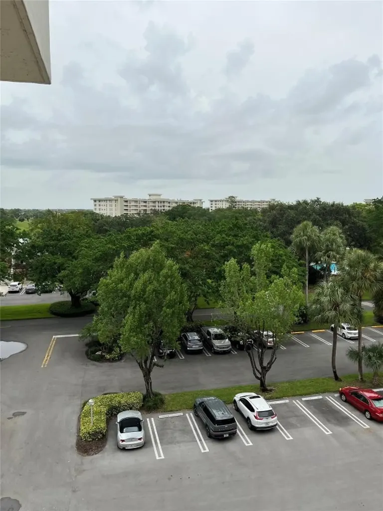 3150 N Course Lane Pompano Beach FL 33069