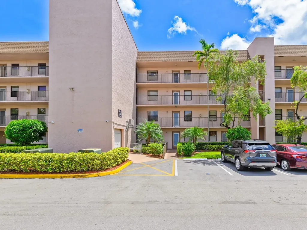 2748 NW 104th Avenue Sunrise FL 33322