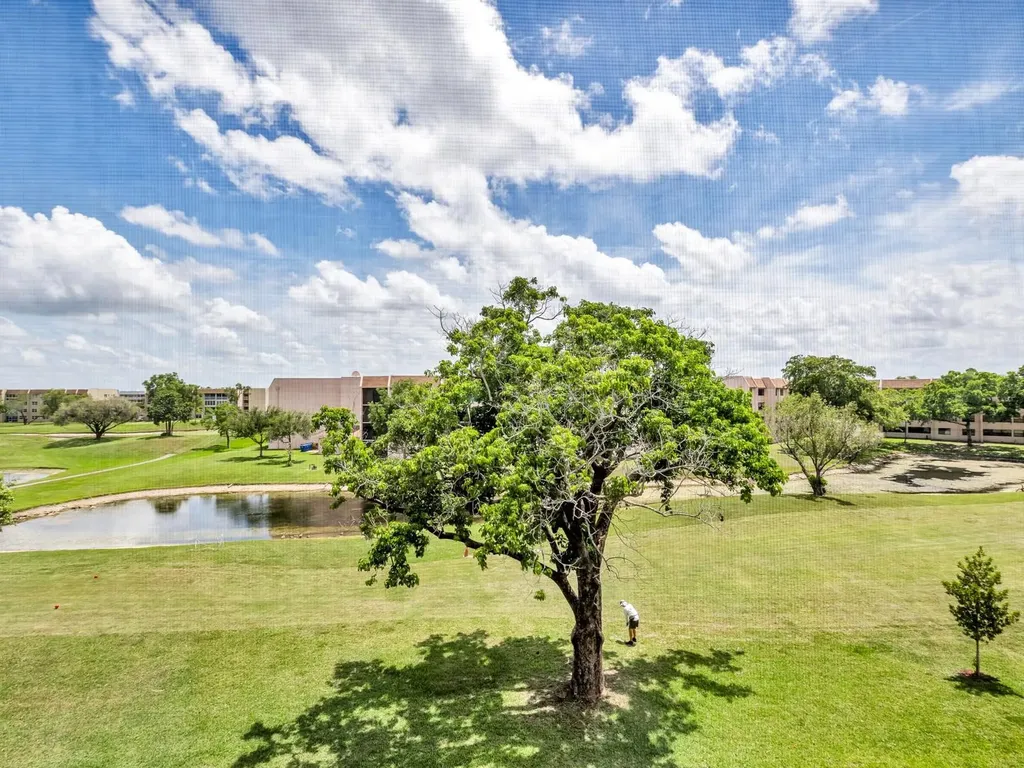 2748 NW 104th Avenue Sunrise FL 33322