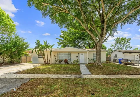 6540 SW 8th Street North Lauderdale FL 33068