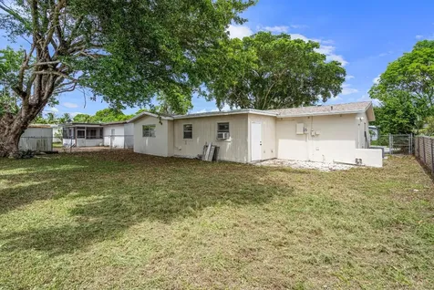 6540 SW 8th Street North Lauderdale FL 33068