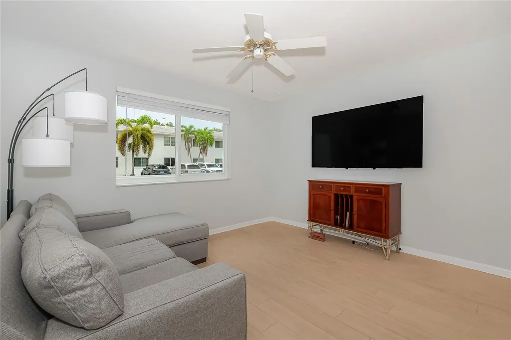 1821 NE 62nd Street Fort Lauderdale FL 33308