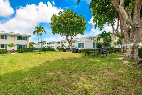 1821 NE 62nd Street Fort Lauderdale FL 33308