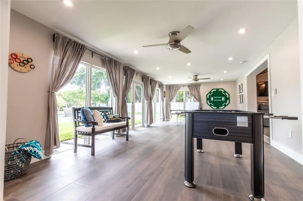 2275 SW 44th Street Fort Lauderdale FL 33312