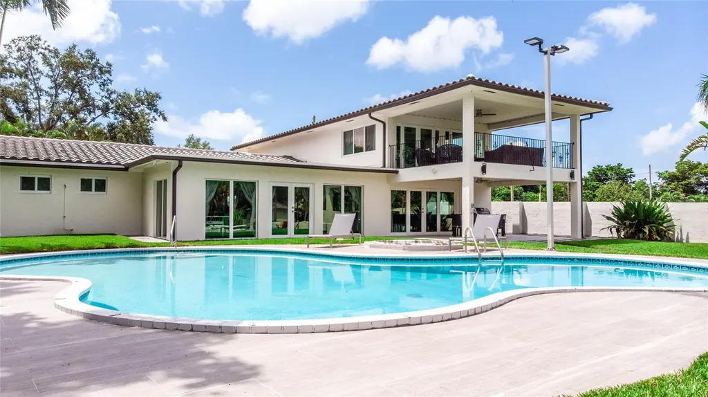 2275 SW 44th Street Fort Lauderdale FL 33312