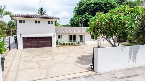 2275 SW 44th Street Fort Lauderdale FL 33312