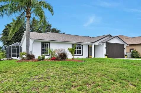 2273 SW Phyllis Lane Port St Lucie FL 34953
