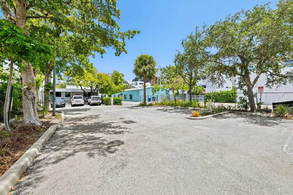 716-718 NE 2nd Avenue Fort Lauderdale FL 33304