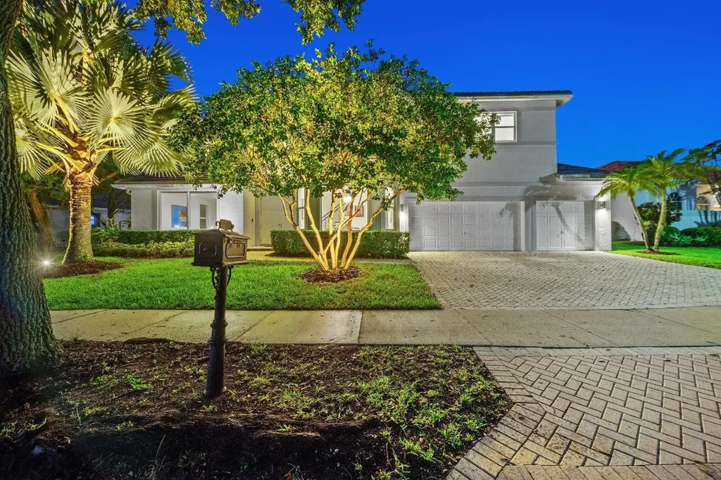 2683 Meadowood Court Weston FL 33332