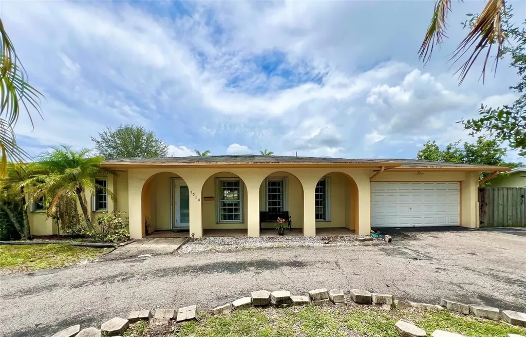 7020 Plantation Road Plantation FL 33317