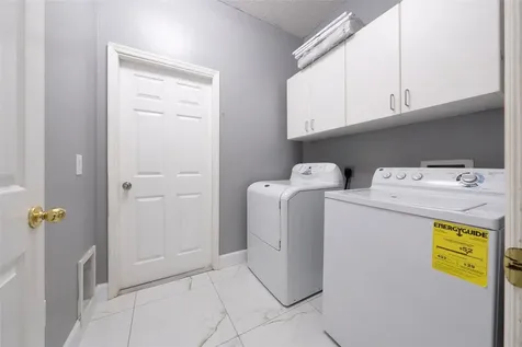 1950 Windward Oaks Court Kissimmee FL 34746