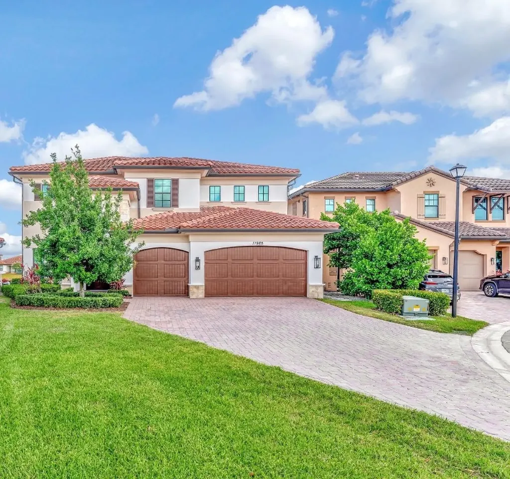 11965 Lake House Lane Parkland FL 33076