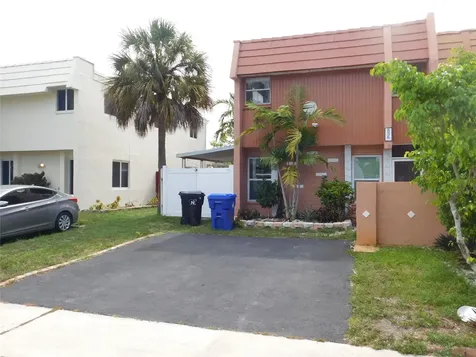 836 SW 80th Avenue North Lauderdale FL 33068