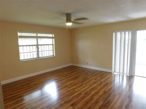836 SW 80th Avenue North Lauderdale FL 33068