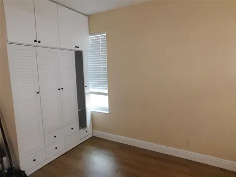 836 SW 80th Avenue North Lauderdale FL 33068