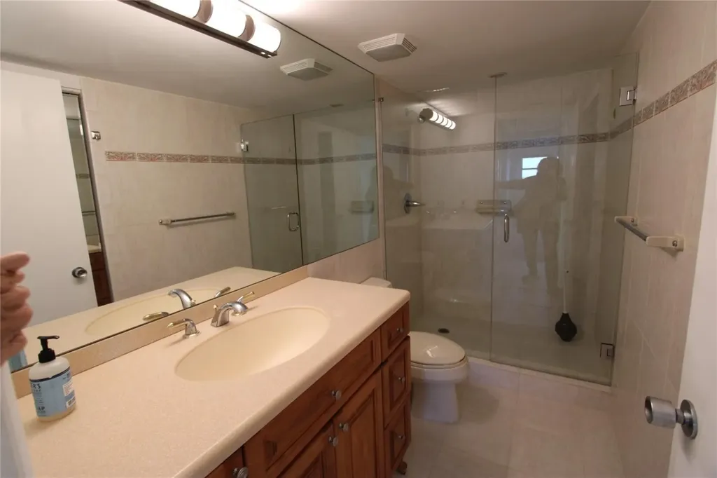 3200 Port Royale Drive Fort Lauderdale FL 33308