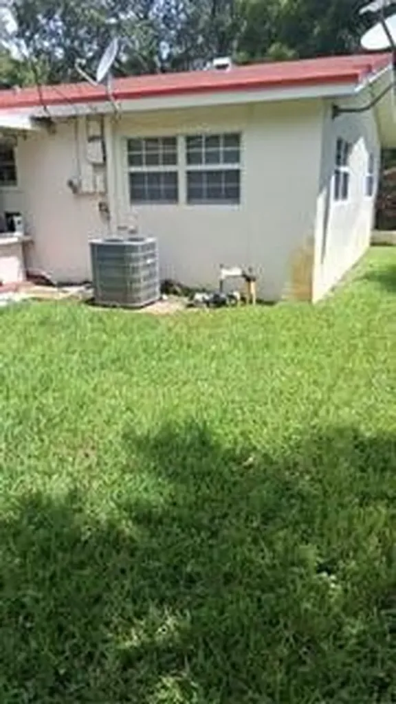 5620 Monroe Street Hollywood FL 33023