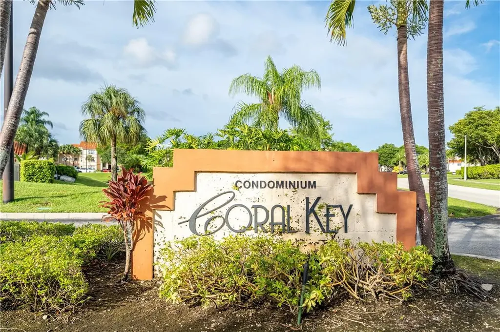 3350 Pinewalk Drive Pompano Beach FL 33063