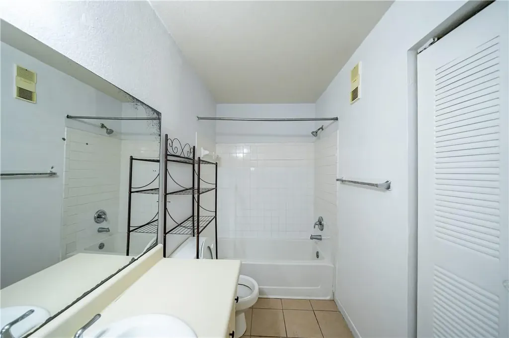 3350 Pinewalk Drive Pompano Beach FL 33063