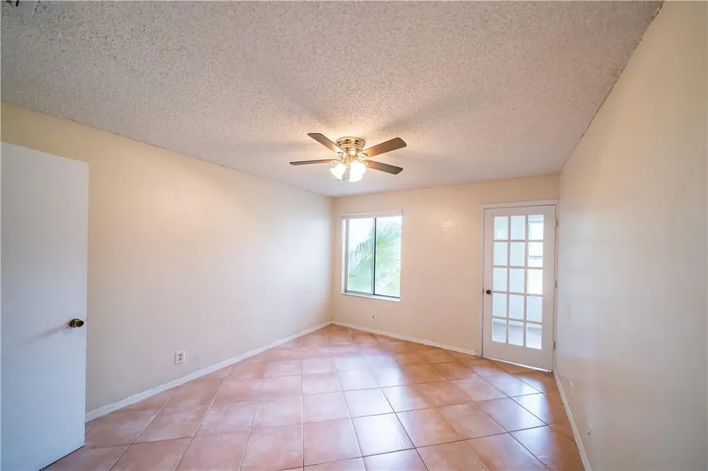 3350 Pinewalk Drive Pompano Beach FL 33063