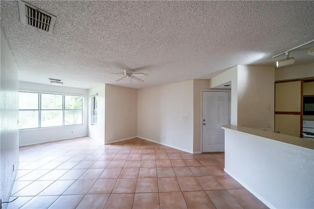 3350 Pinewalk Drive Pompano Beach FL 33063
