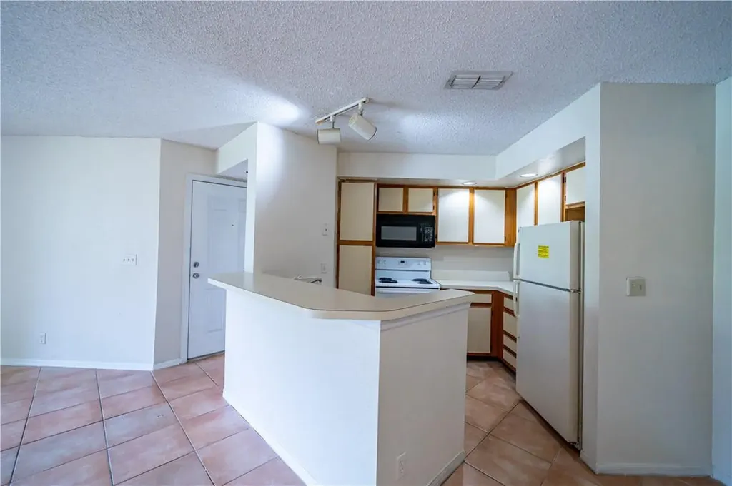 3350 Pinewalk Drive Pompano Beach FL 33063