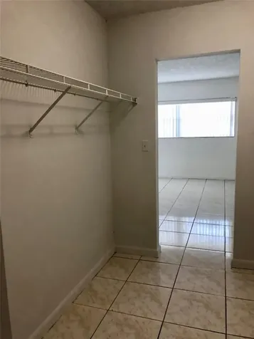 Miami FL 33172
