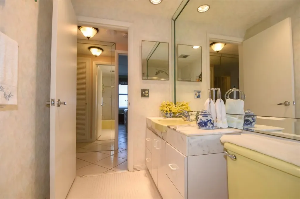 3333 NE 34th Street Fort Lauderdale FL 33308