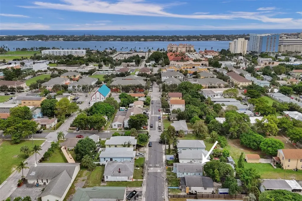 536 18th Street West Palm Beach FL 33407