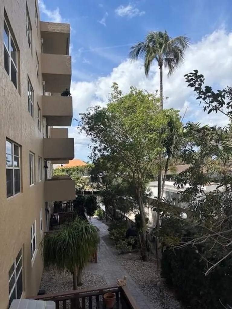 1421 S Ocean Boulevard Pompano Beach FL 33062