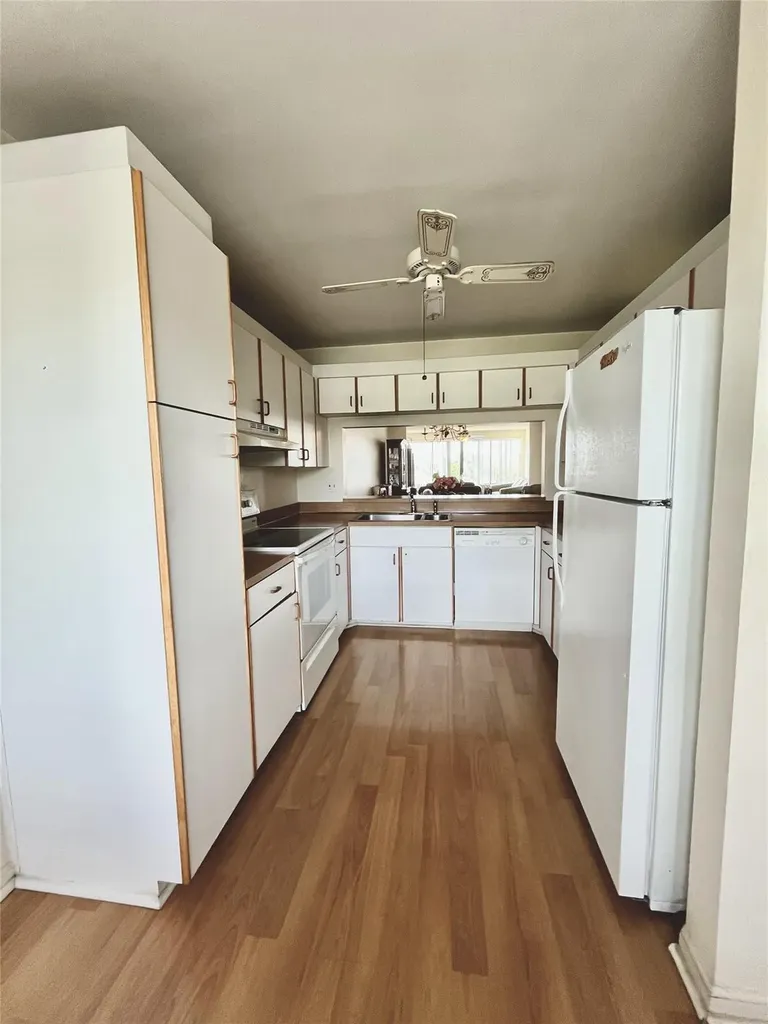 9691 N Belfort Circle Fort Lauderdale FL 33321