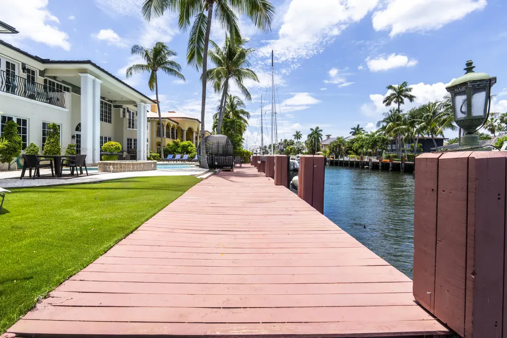 7 Pelican Drive Fort Lauderdale FL 33301