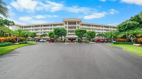 535 Oaks Drive Pompano Beach FL 33069