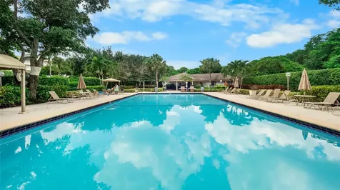 535 Oaks Drive Pompano Beach FL 33069