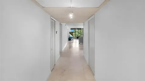535 Oaks Drive Pompano Beach FL 33069