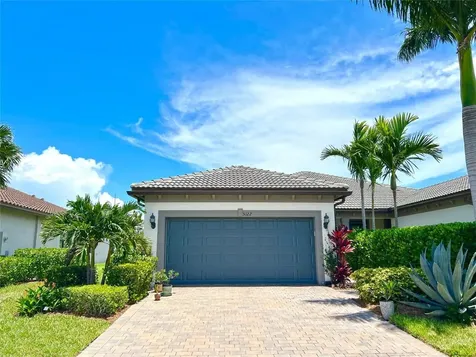 5122 Unity Square Vero Beach FL 32967